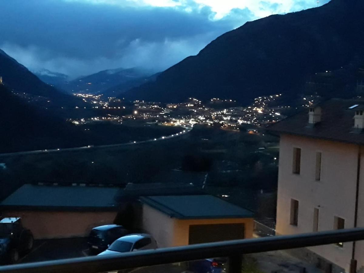 Appartamento Con Parcheggio Pubblico Sotto Casa Saint-Vincent Εξωτερικό φωτογραφία